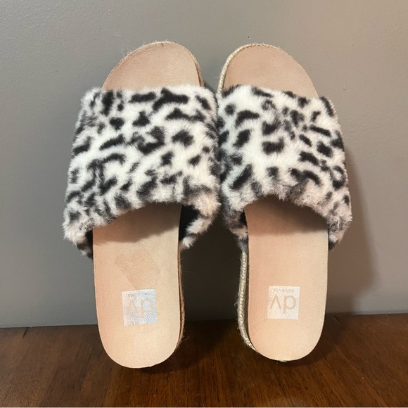 Dolce Vita Leopard Print Faux Fur Platform Sandals women’s size 8. - Picture 8 of 13